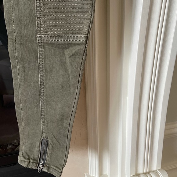 Zara jeans - Picture 4 of 4